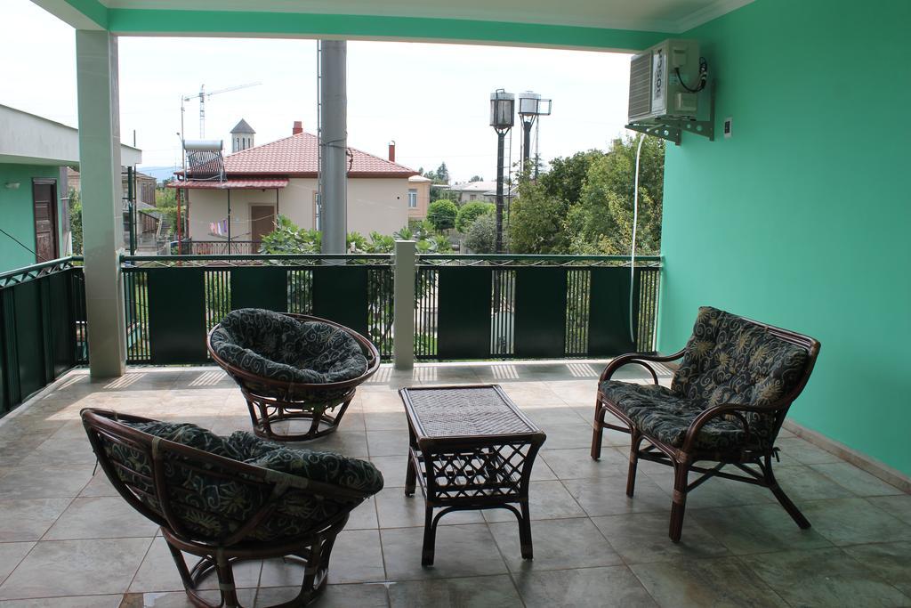 Guest House Green House Zugdidi Bagian luar foto